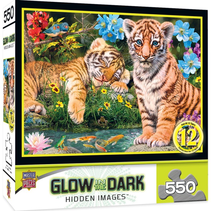 master-pieces-glow-in-the-dark-a-watchful-eye-jigsaw-puzzle-550-pieces.79486-2.fs.jpg