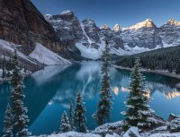 valley-of-the-ten-peaks-jigsaw-puzzle-2000-pieces.89850-1.fs.jpg