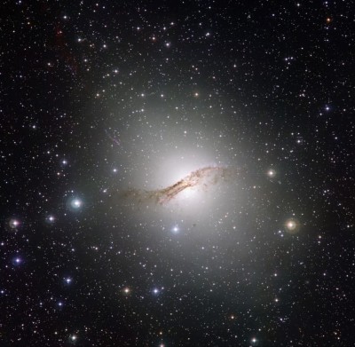 Grafika 1000 - Galaxie Centaurus A