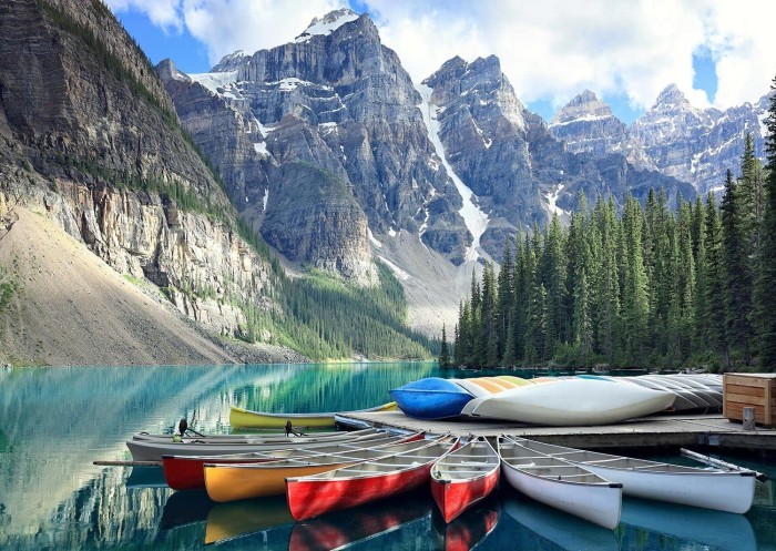 nova-puzzle-canoes-on-moraine-lake-jigsaw-puzzle-1000-pieces.90478-1.fs.jpg