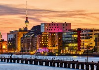 alipson-puzzle-berlin-jigsaw-puzzle-1000-pieces.93267-1.fs.jpg