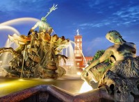 deutschland-edition-berlin-alexanderplatz-und-rotes-rathaus-jigsaw-puzzle-2000-pieces.86868-1.fs.jpg