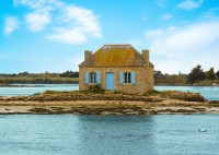 alipson-puzzle-maison-saint-cado-jigsaw-puzzle-1000-pieces.101799-1.fs.jpg