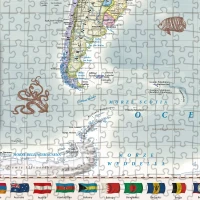 12__Puzzle_2000_Styliz_Mapa_Swiata_wycinek_4.webp