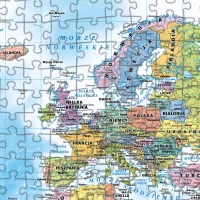 7__Puzzle_2000_Polit_Mapa_Swiata_Norm_Wycinek_2.webp