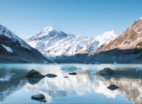 reflexion-sur-le-mont-cook-dans-hooker-lake-parc-national-aoraki-nouvelle-zelande-puzzle-2000-pieces.57069-1.fs.jpg