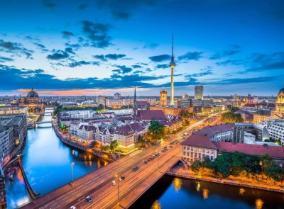 Grafika 2000 - Deutschland Edition - Berlin Skyline In Twilight