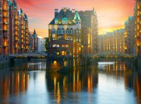 deutschland-edition-hamburg-alte-speicherstadt-puzzle-2000-pieces.60685-1.fs.jpg