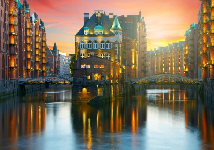 deutschland-edition-hamburg-alte-speicherstadt-jigsaw-puzzle-1000-pieces.60686-1.fs.jpg