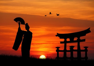 Grafika 1000 - Geisha in the setting sun (Gejsza w zachodzącym słońcu)
